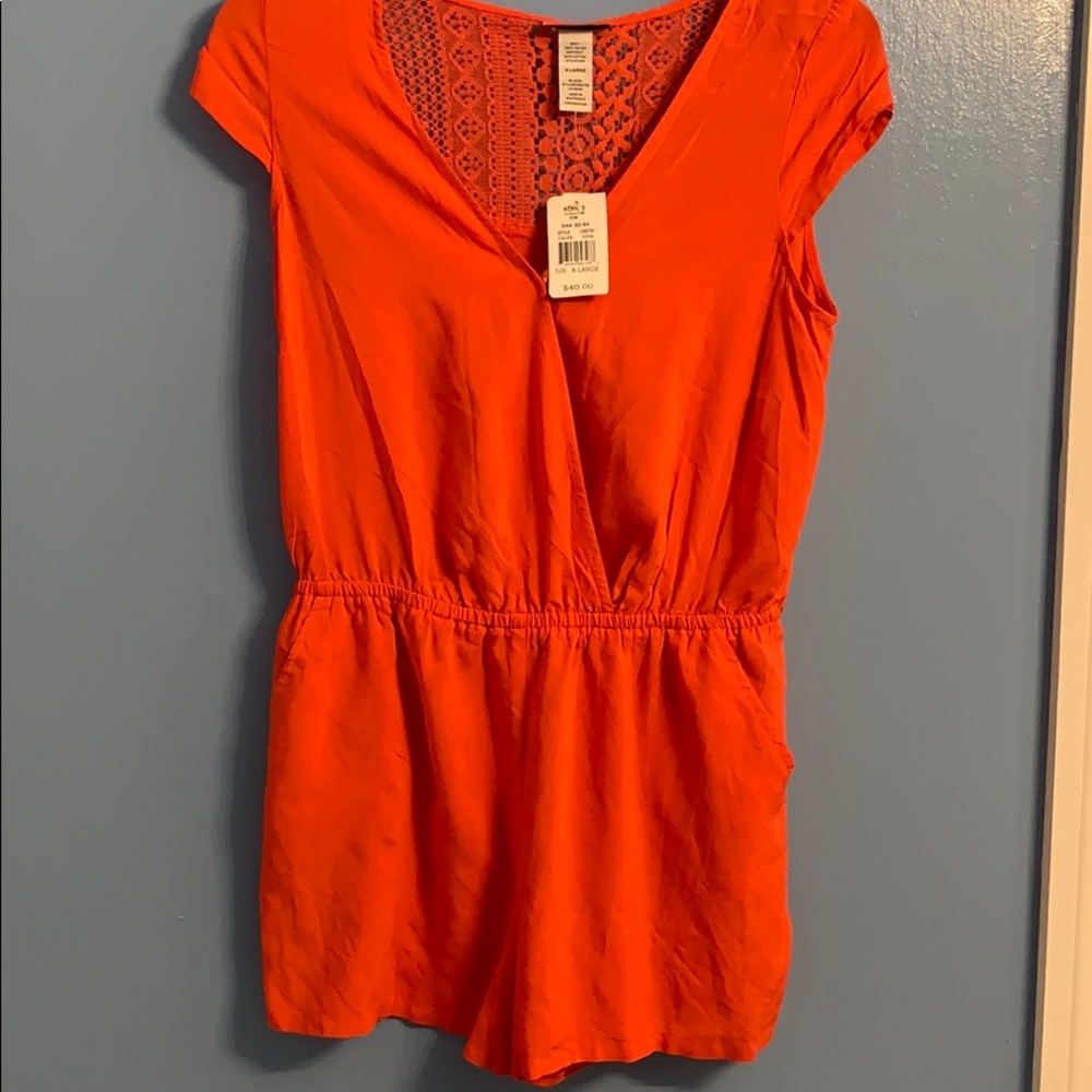 Women’s XL romper with pockets coral, NWT